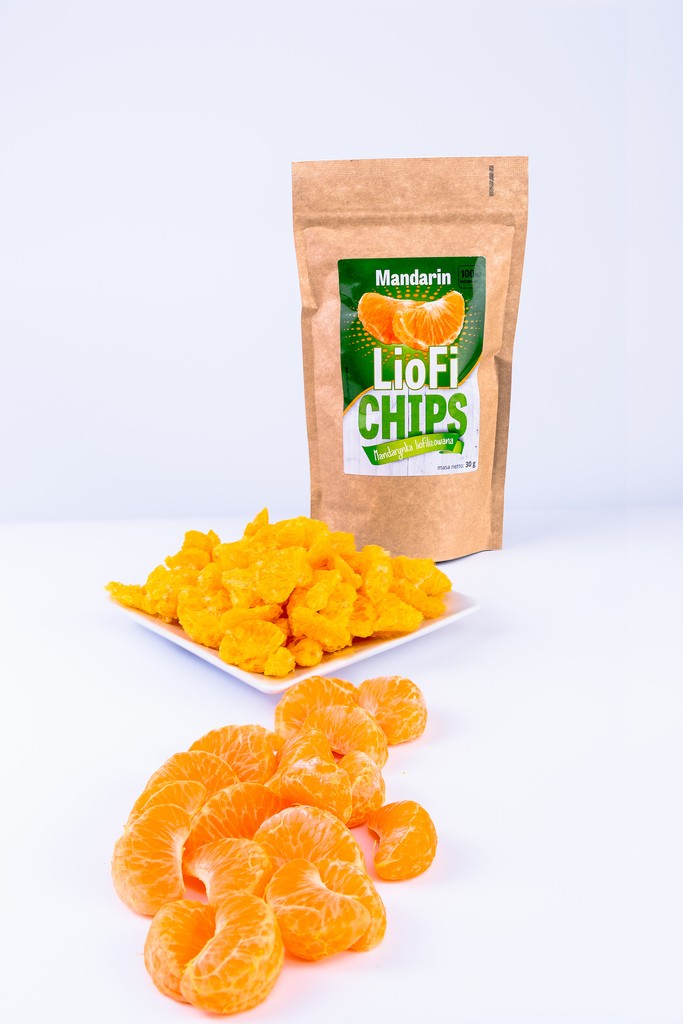 Freeze-dried tangerine