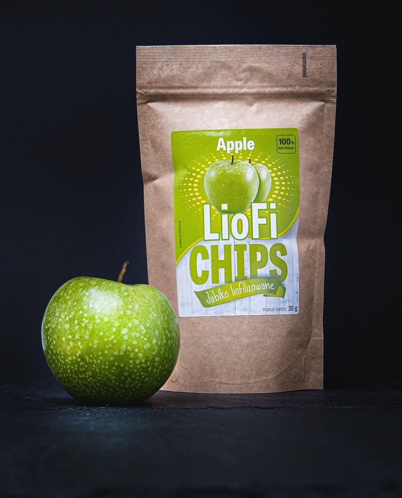 Freeze-dried apple