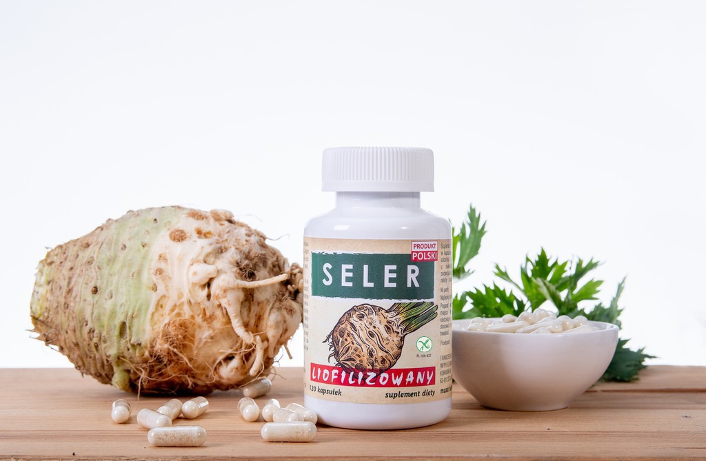 Freeze-dried celery