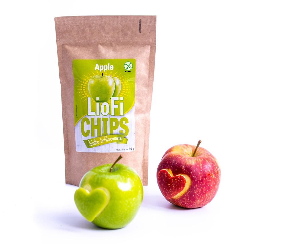Freeze-dried apple