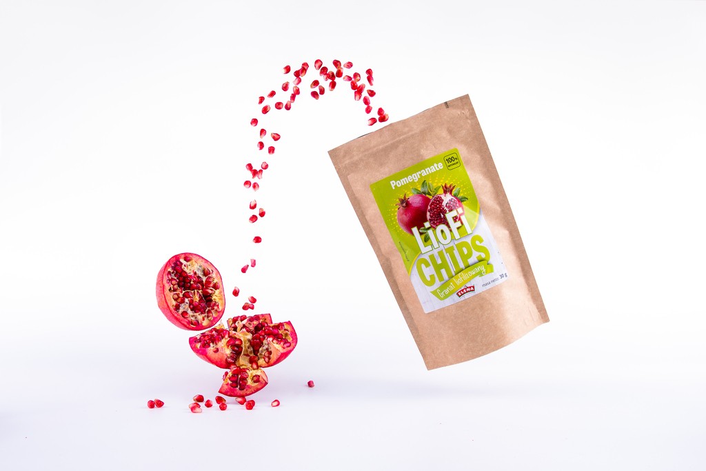 Lyophilized pomegranate